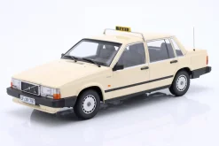 Volvo 740 GL Taxi Deutschland Baujahr 1986 beige 1:18 Minichamps
