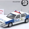 Volvo 850 Polizei Schweden Baujahr 1993 weiß, blau 1:18 Triple9