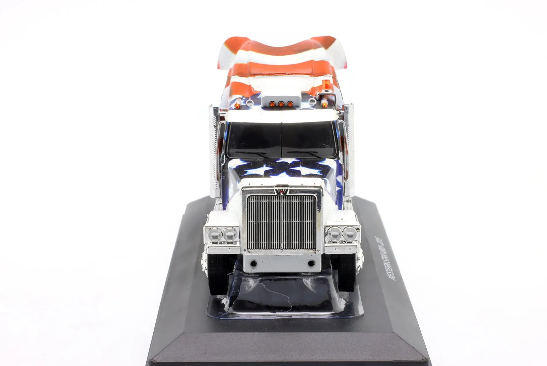 2. Wahl/ Western Star 4900 Sattelzugmaschine 2015 American Eagle 1:43 Hachette