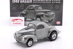 Willys Gasser Hammered Steel Baujahr 1940 clear finish 1:18 GMP