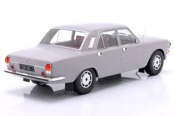 Wolga M24-10 Baujahr 1985 hellgrau 1:18 ModelCar Group