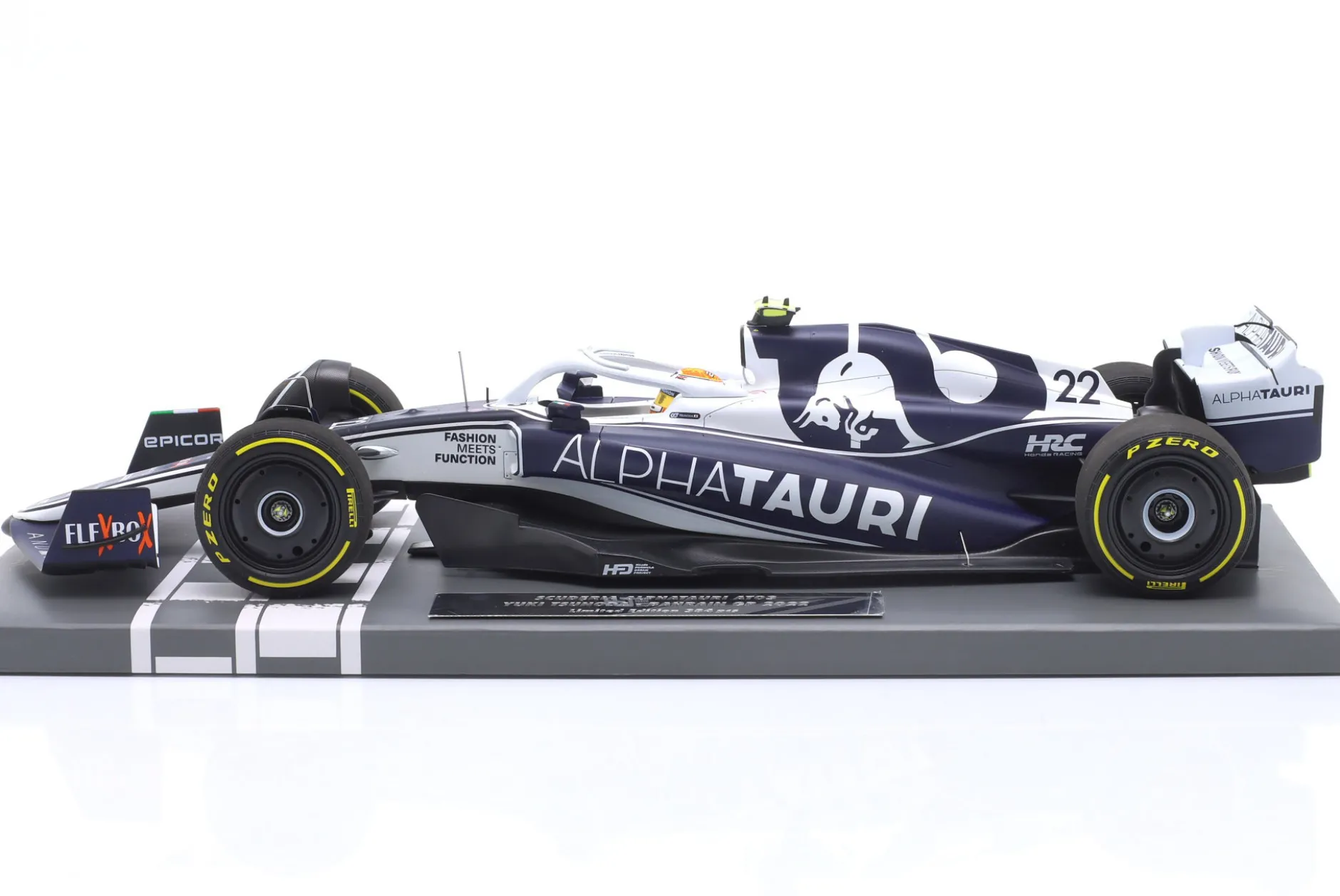 Yuki Tsunoda Alpha Tauri AT03 #22 8th Bahrain GP Formel 1 2022 1:18 Minichamps