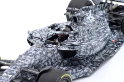 Zhou Guanyu Alfa Romeo C42 Formel 1 Test Barcelona 2022 1:18 Minichamps