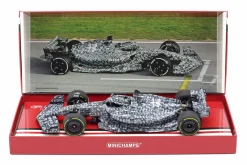 Zhou Guanyu Alfa Romeo C42 Formel 1 Test Barcelona 2022 1:18 Minichamps